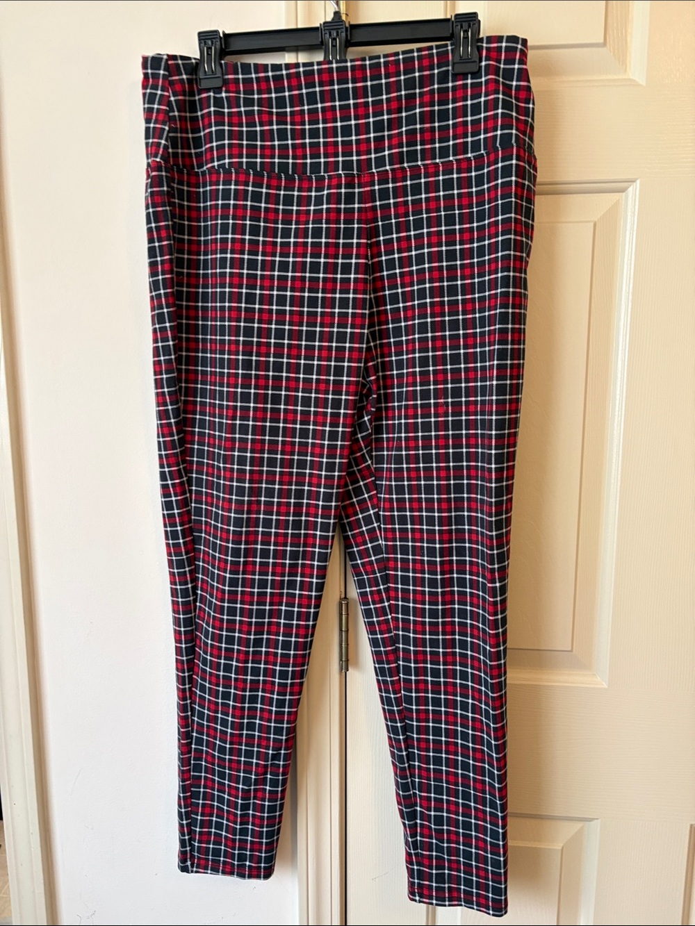 Plaid Stretch Leggings - Red & Black